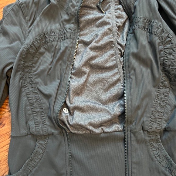Reversible sz 6 Lululemon Dance Studio jacket - Picture 3 of 4